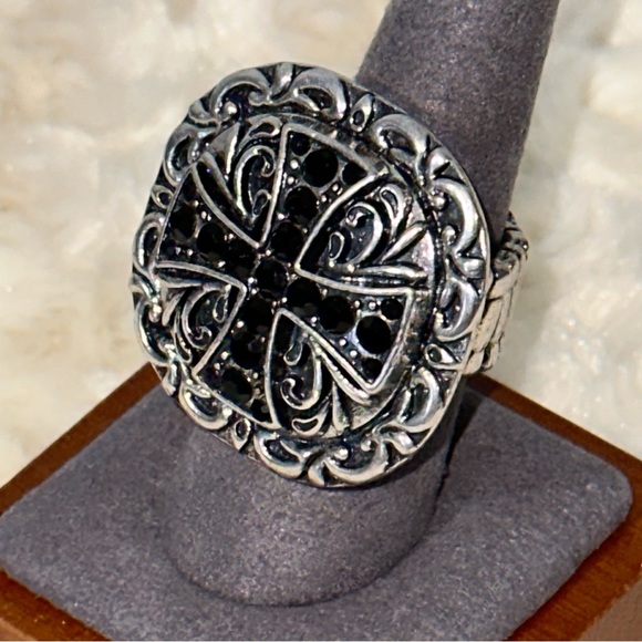 š„SALE 4/$25 Celtic Design Black Stone Fashion Ring with Stretchy Band - Picture 4 of 7